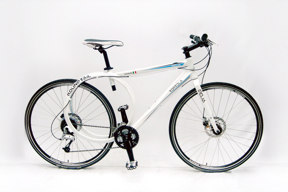 RoundTail(R) Hybrid // Delia